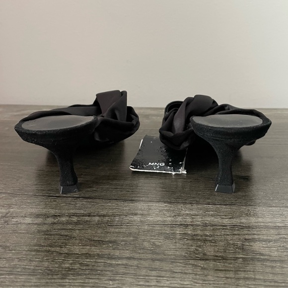 NWT Mango Classic Solid Black Genuine Leather Tied Down Knot Heeled Mules Shoes - Picture 4 of 8